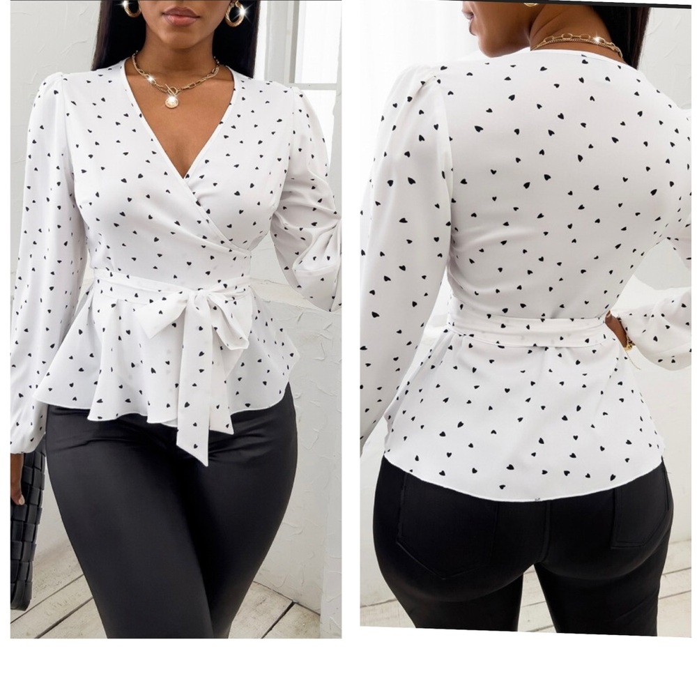🍁 New White/Black Wrap Top Size Large